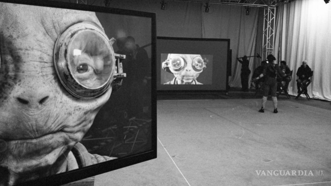 $!Director de ‘Star Wars: Episode VIII’ comparte imágenes del set