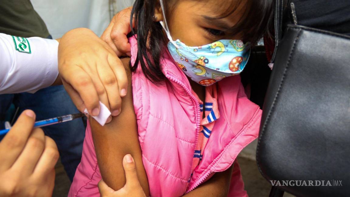 Coahuila: vacunas antiCOVID para menores caducaron hace casi un año, pero no pierden potencia, asegura Cofepris