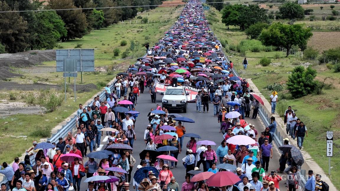 $!CNTE presume sus bloqueos, marchas y paros por cancelación de reforma educativa