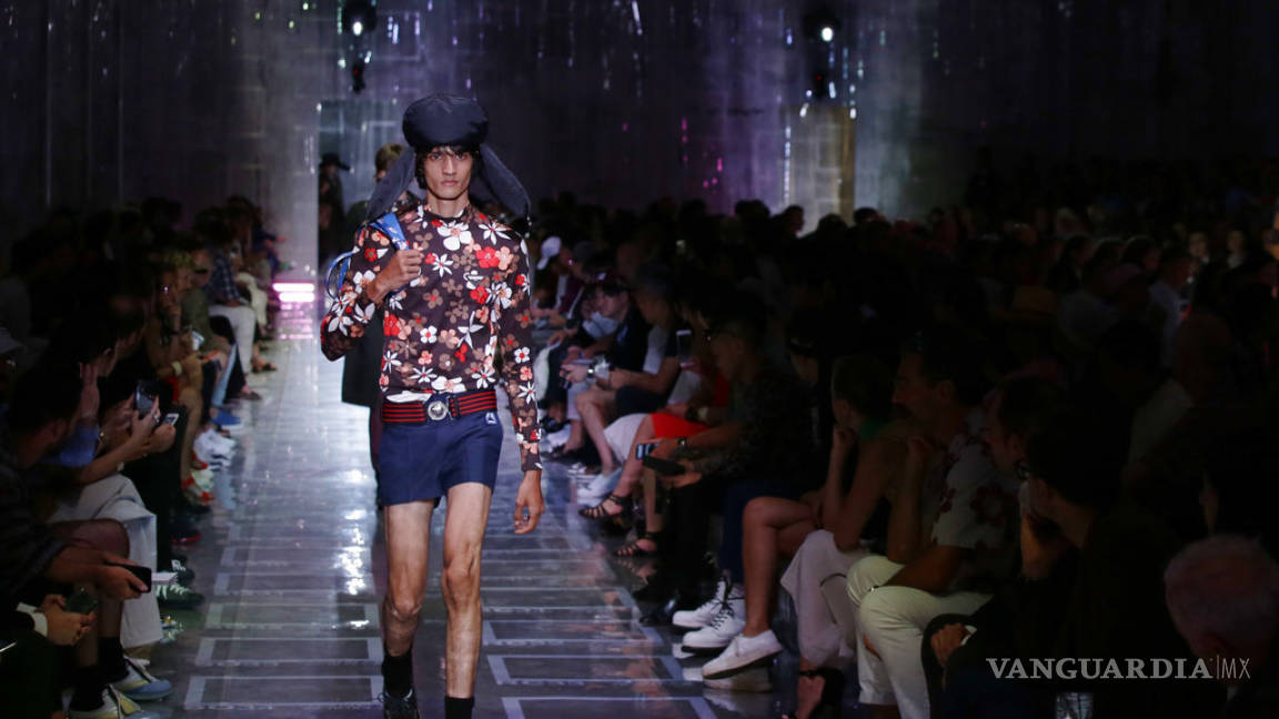 $!¿Hombres en minifalda? ¡Checa la colección de Prada para este verano! (Fotos)