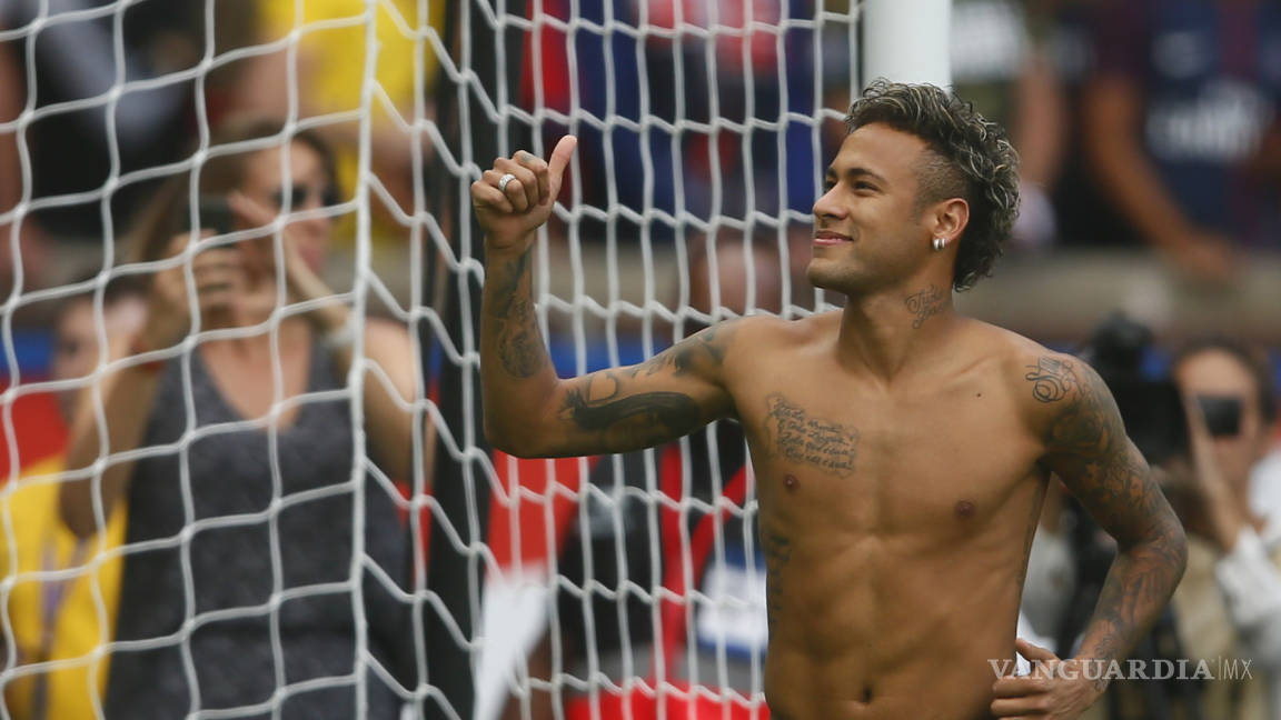 He venido aquí para hacer historia: Neymar a la afición del PSG