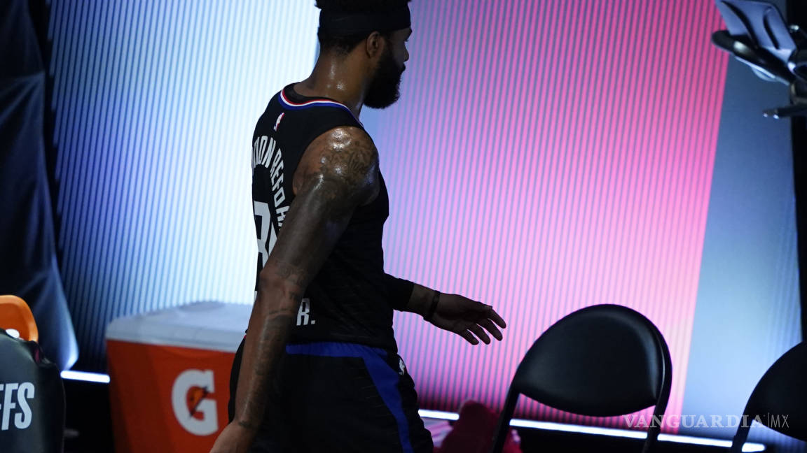 NBA multa a Marcus Morris por falta antideportiva