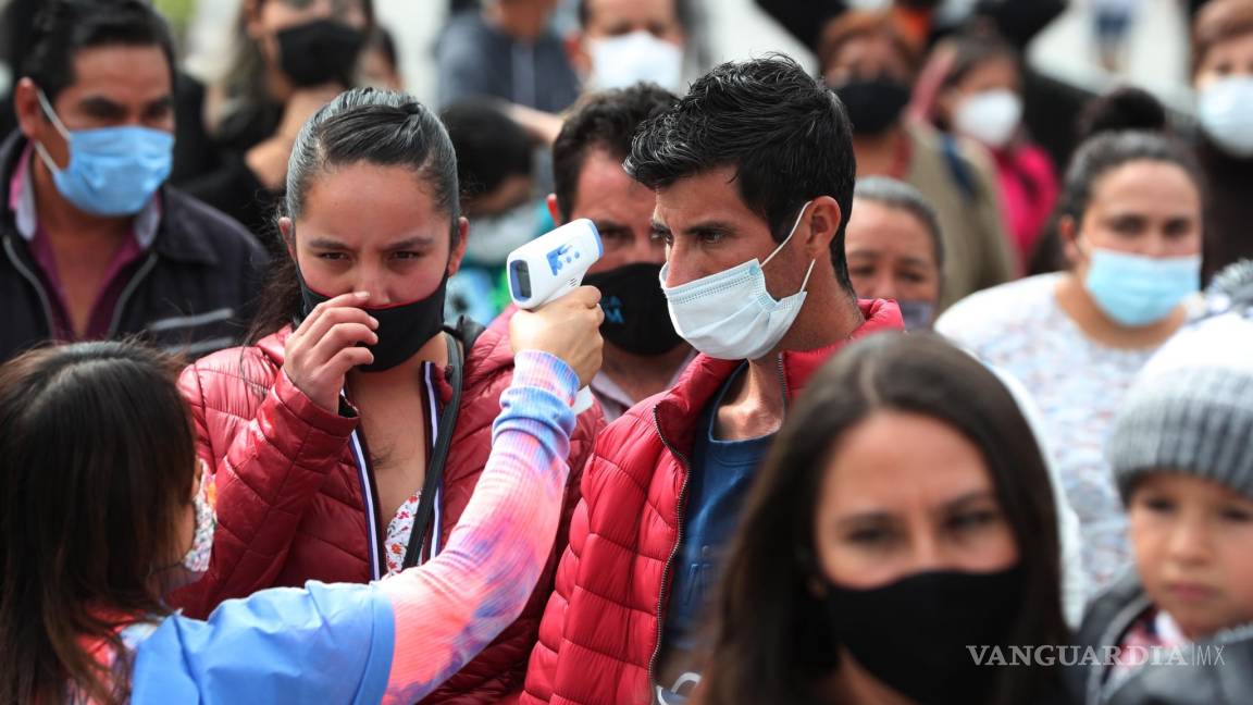 Antes del cierre por COVID, mexicanos hacen fila en la Basílica de Guadalupe