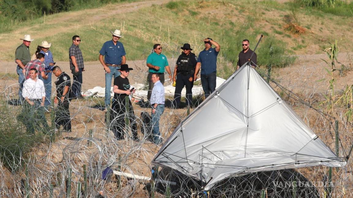$!Musk estuvo acompañado por el congresista republicano Tony González.