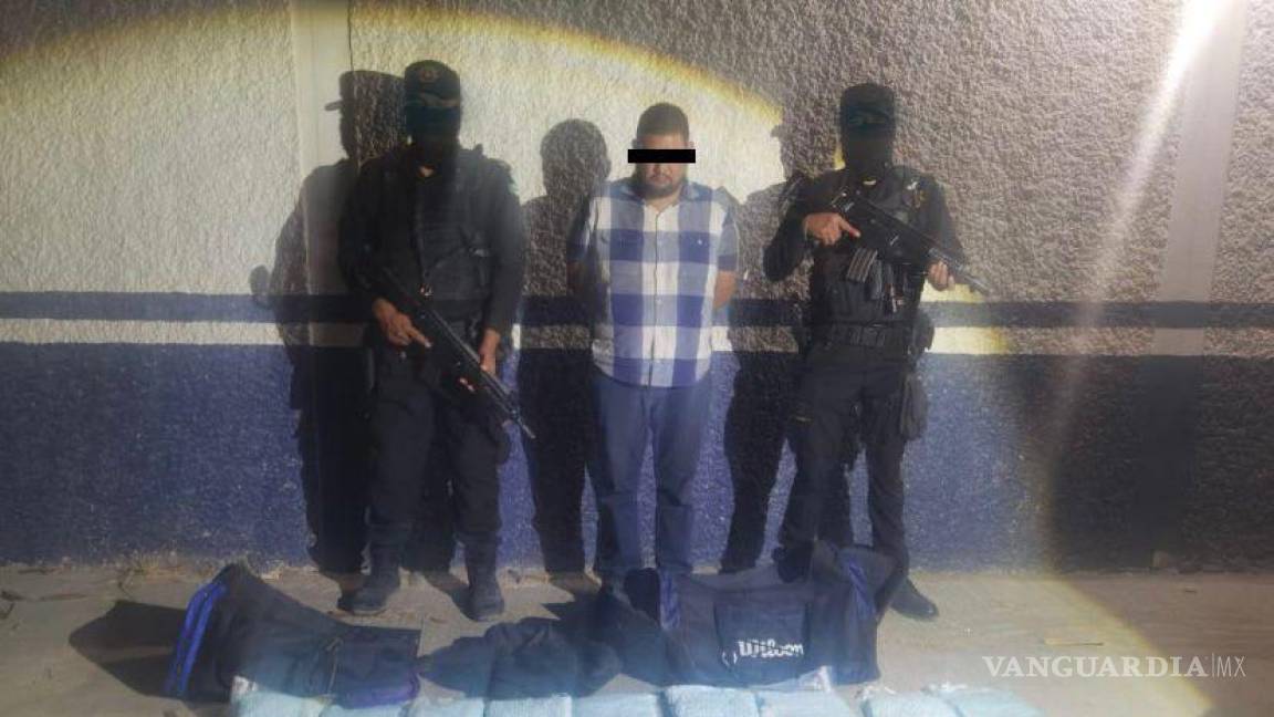Detienen a hombre con 55 kilos de pastillas de fentanilo en Nuevo León