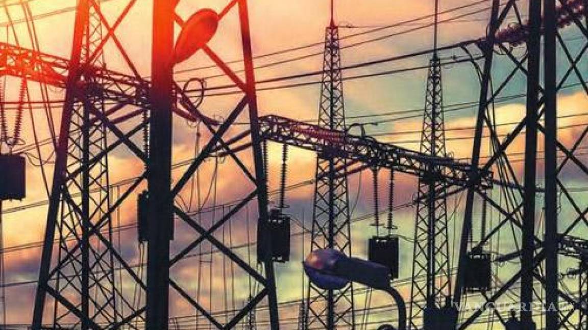 Hay temor entre industriales de perder proyectos por reforma eléctrica de AMLO
