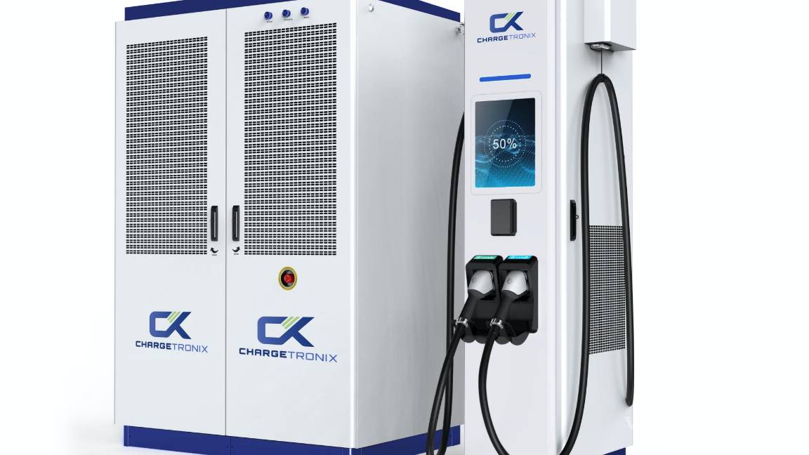 $!ChargeTronix presenta el sistema de carga distribuida Nexus de 480 kW para flotas que puede cargar hasta seis vehículos eléctricos simultáneamente.