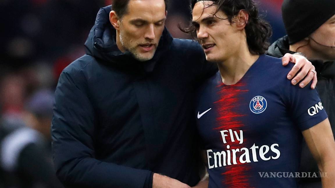 $!Alarma en el PSG: sale lesionado Edinson Cavani y podría perderse la Champions junto a Neymar