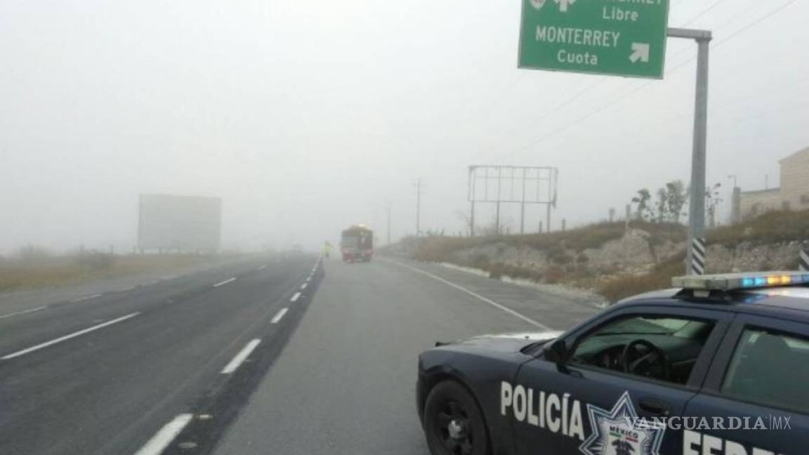 Carretera libre Saltillo-Monterrey continua en funcionamiento pero con importantes bancos de neblina