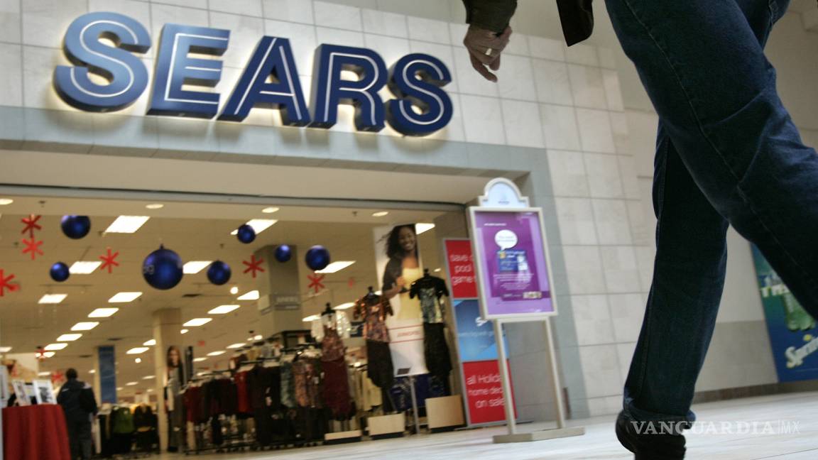Sears y Kmart dejan de vender algunos productos Trump