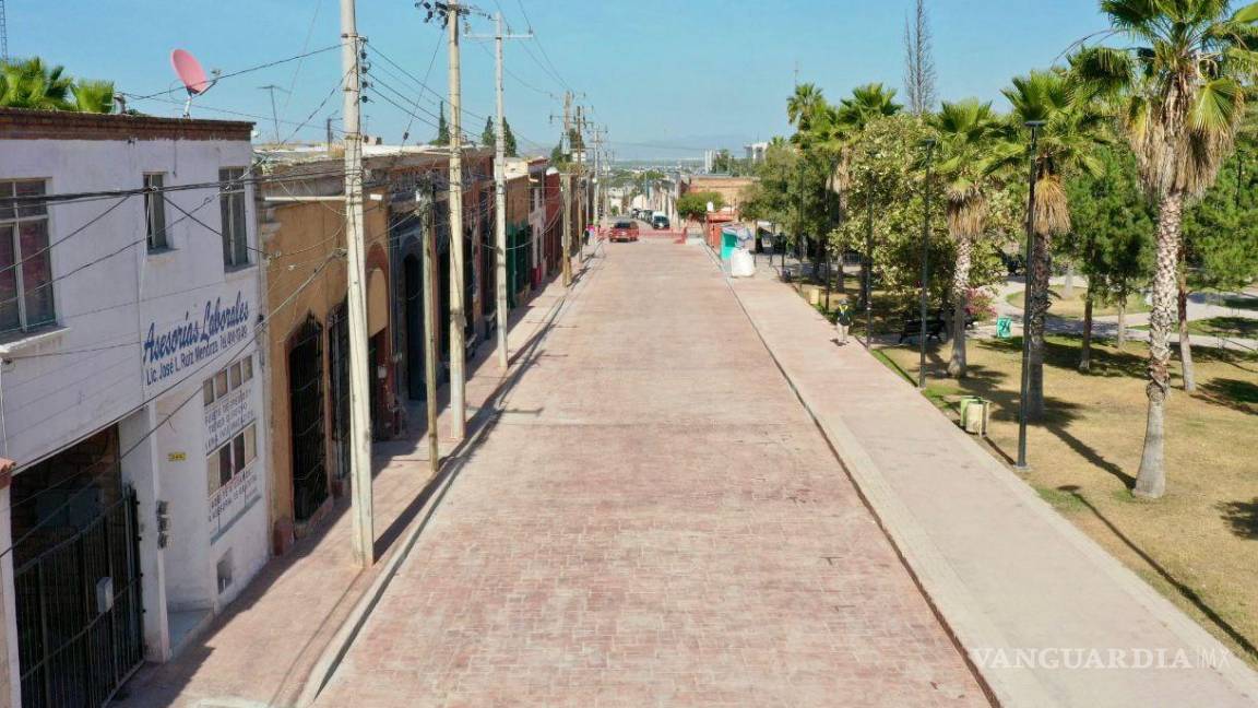 Trabajo de raíz, la rehabilitación de la calle General Cepeda, en Saltillo