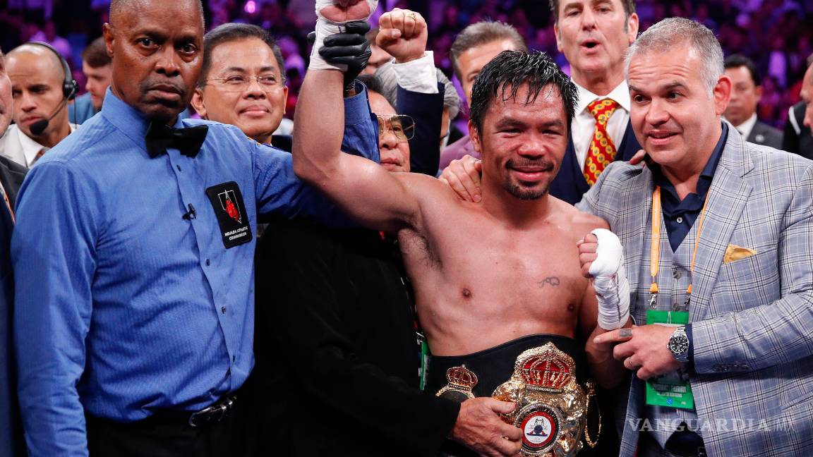 $!Manny Pacquiao gana a Keith Thurman en Las Vegas y rinde homenaje a 'Cleto Reyes'