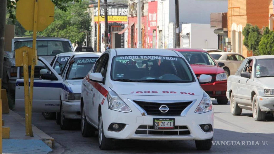Amenazan taxistas con quemar ubers e indrivers en Frontera, Coahuila