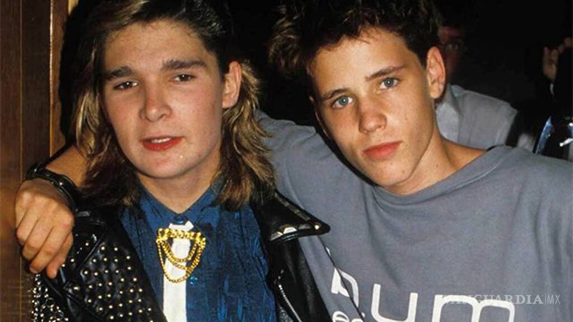$!'Charlie Sheen me inclinó entre dos remolques, me puso aceite y me violó a plena luz del día': Corey Haim