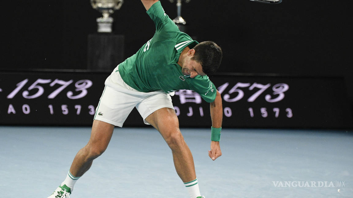Con ‘coraje’ incluido Djokovic sigue adelante en Australia
