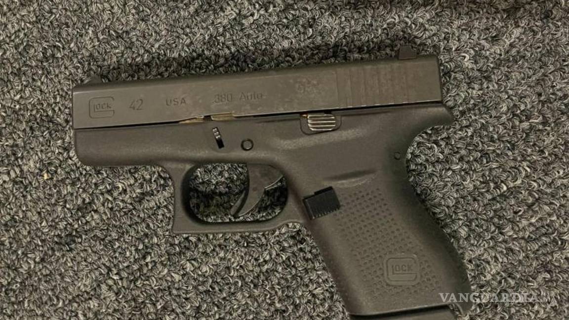 $!El arma corta fue localizada abandonada debajo de un colchón en una habitación del mencionado Motel