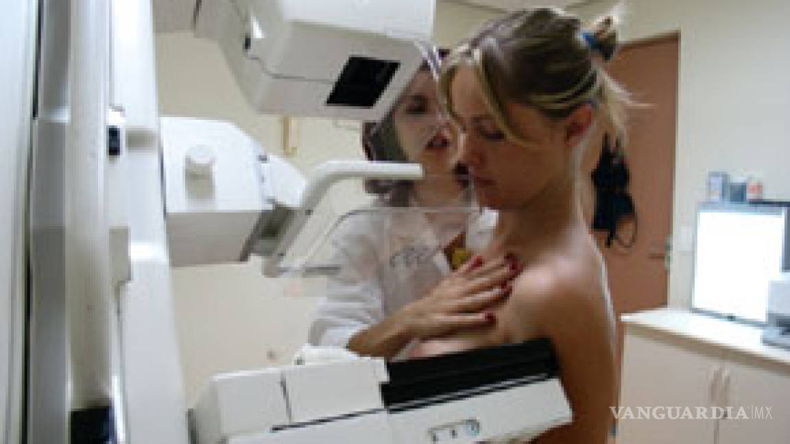 Recomienda EU hacerse mamografías a partir de los 50