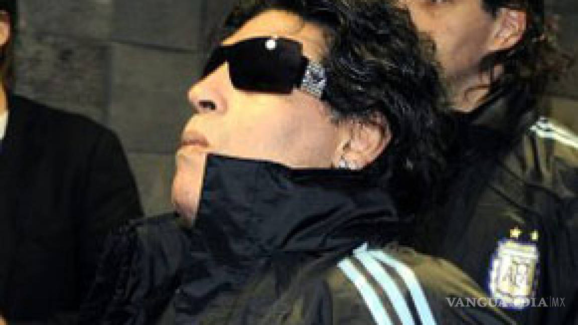 Maradona no podrá acudir al sorteo mundialista