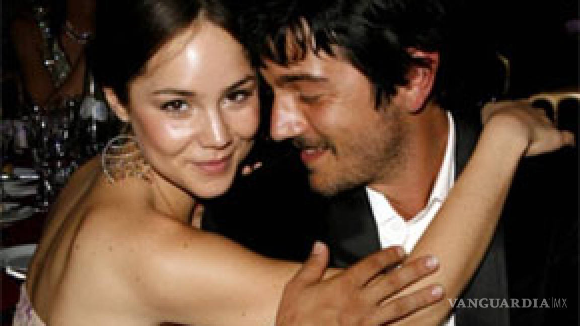 Diego Luna y Camila Sodi serán padres de nuevo