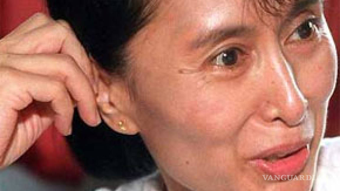 Obama pide a Mianmar que libere a la activista Suu Kyi