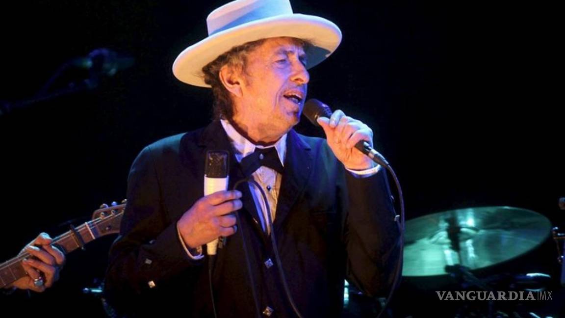 $!Bob Dylan, un poeta del folk-rock, onceavo Nobel de Literatura estadounidense