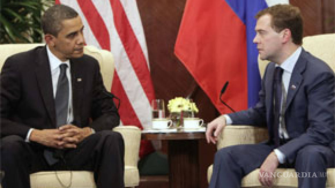 Obama y Medvedev esperan firmar nuevo acuerdo nuclear
