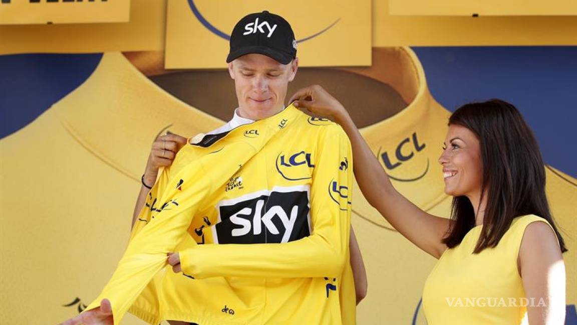 A pesar del susto, Froome mantiene el maillot amarillo