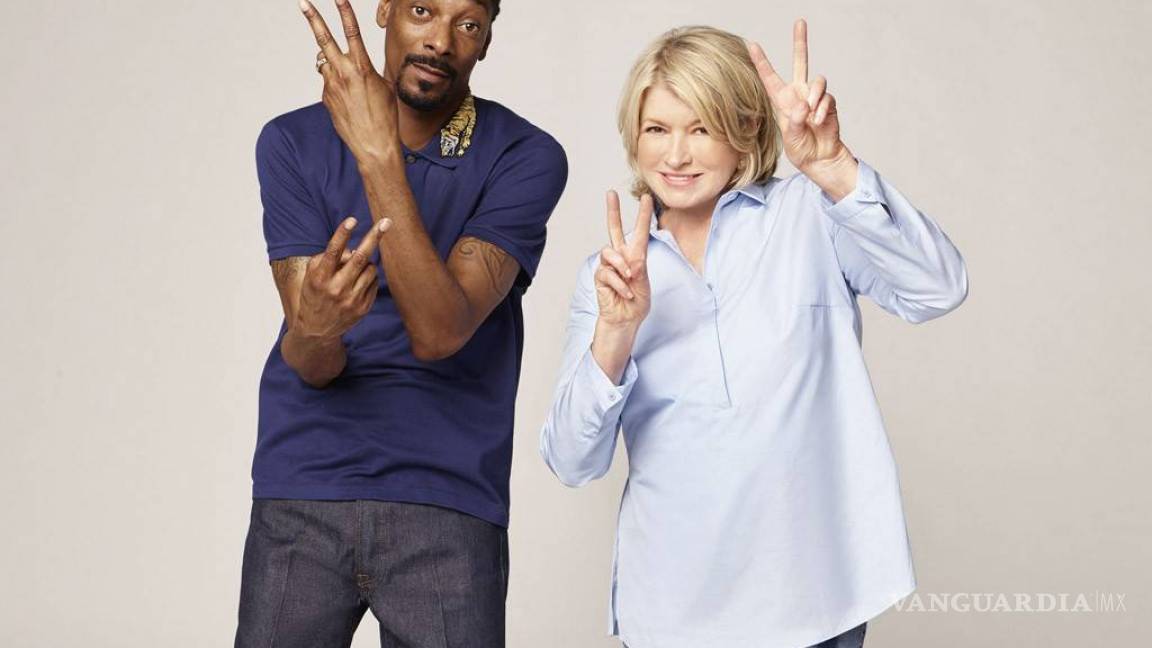 Martha Stewart y Snoop Dogg recrean final de ‘Titanic’