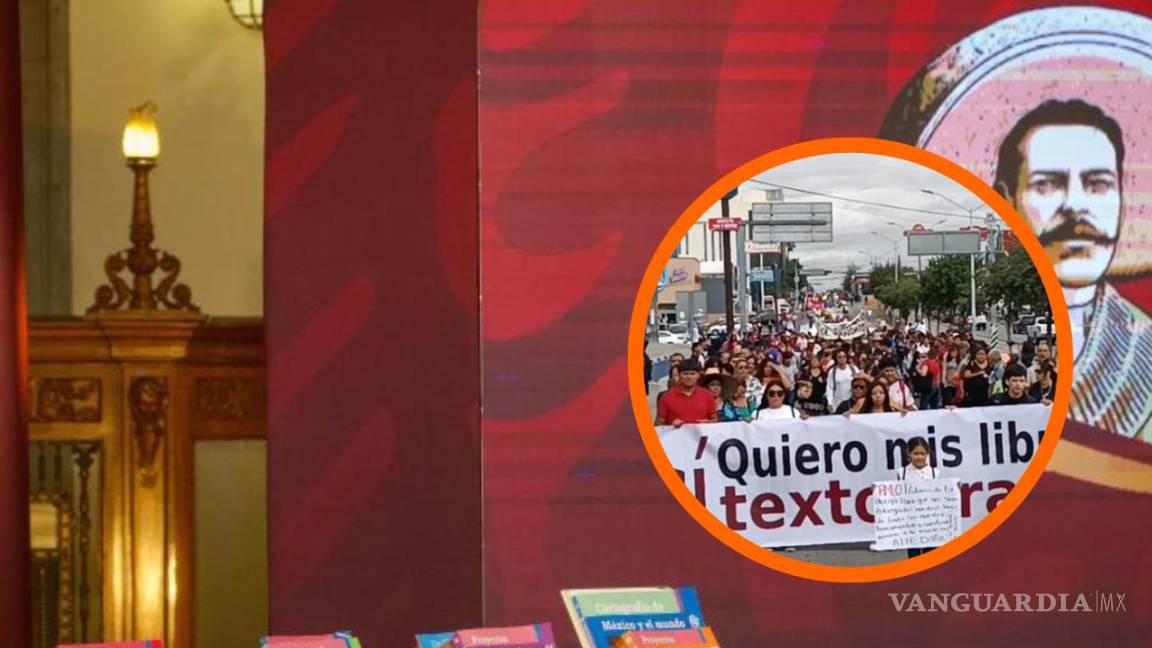 En Chihuahua ciudadanos marchan a favor de la distribución de los libros de texto