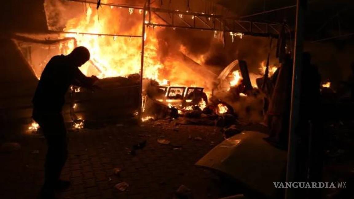 Ataque israelí contra un campamento hospitalario mata a cuatro personas y provoca un incendio