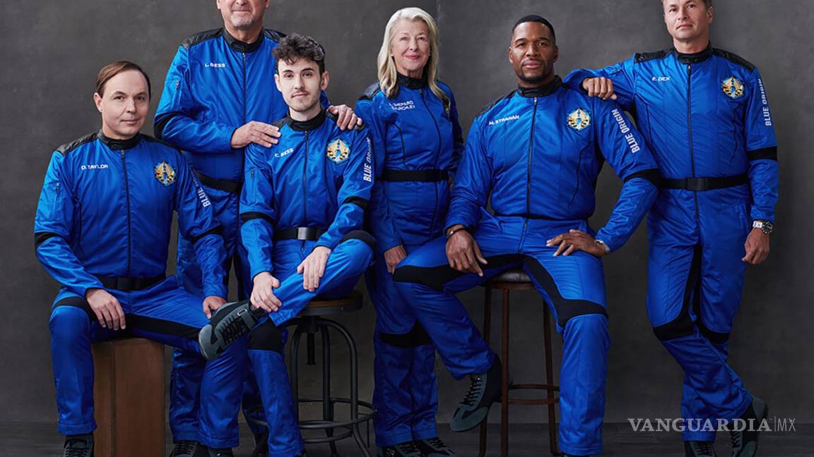 Laura Shepard Churchley y Michael Strahan son llevados al espacio en un cuete de Blue Origin