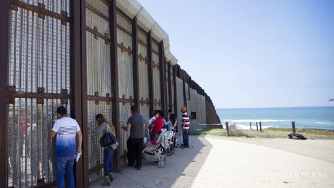 EU: Muro fronterizo aliviará “crisis de inmigración”