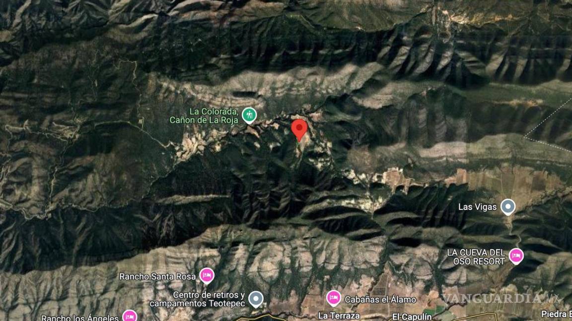 $!El desplome del helicóptero ocurrió en el Cañón de la Rioja, al norte de Arteaga, Coahuila, cerca de los límites con Nuevo León, según el reporte oficial.