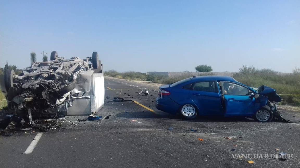 Dos muertos y dos lesionados deja trágico accidente en la carretera Parras-Paila