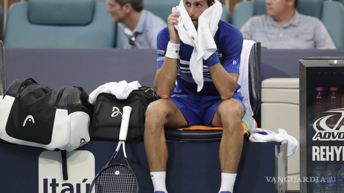 Roberto Bautista le da 'guillotinazo' a Novak Djokovic en el Miami Open