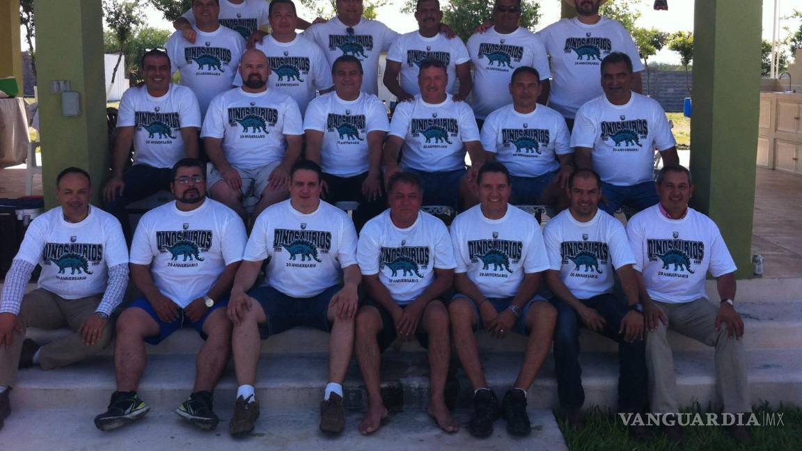 $!La Dinomanía invadió Saltillo: caravanas, televisión y gradas llenas acompañaron la breve pero intensa historia del equipo.