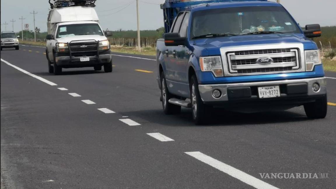 Paisanos transitan por carreteras de Coahuila por ser las más seguras
