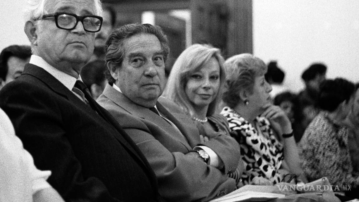 $!Edda Armas pone a los poetas hispanoamericanos en las nubes