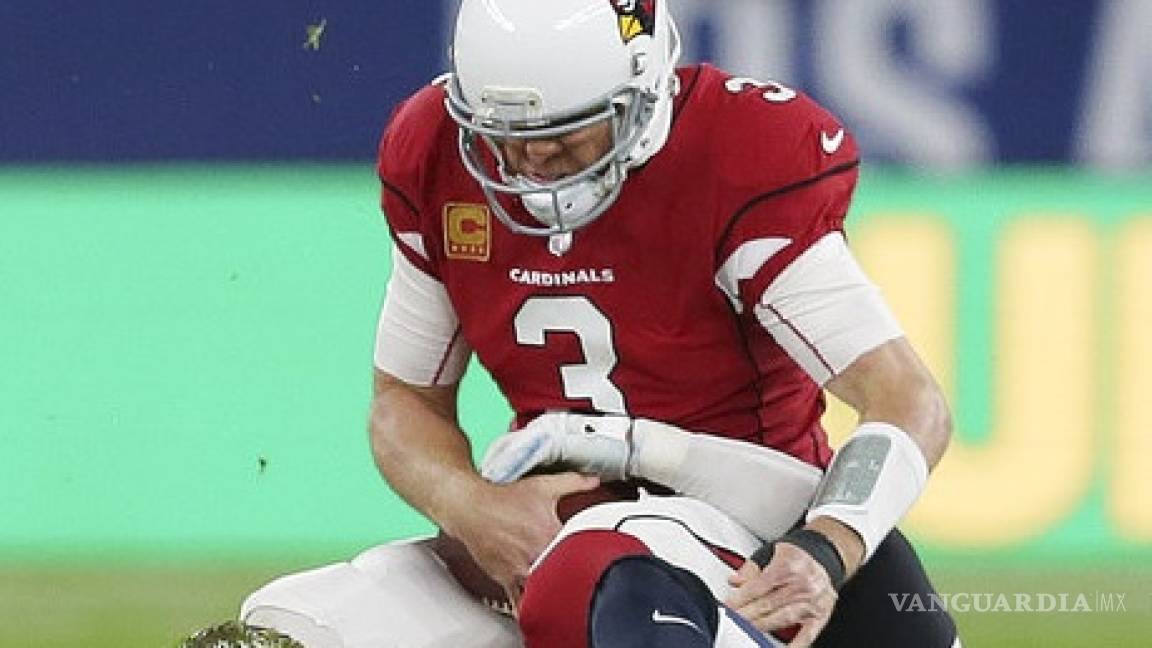 Carson Palmer se fractura el brazo