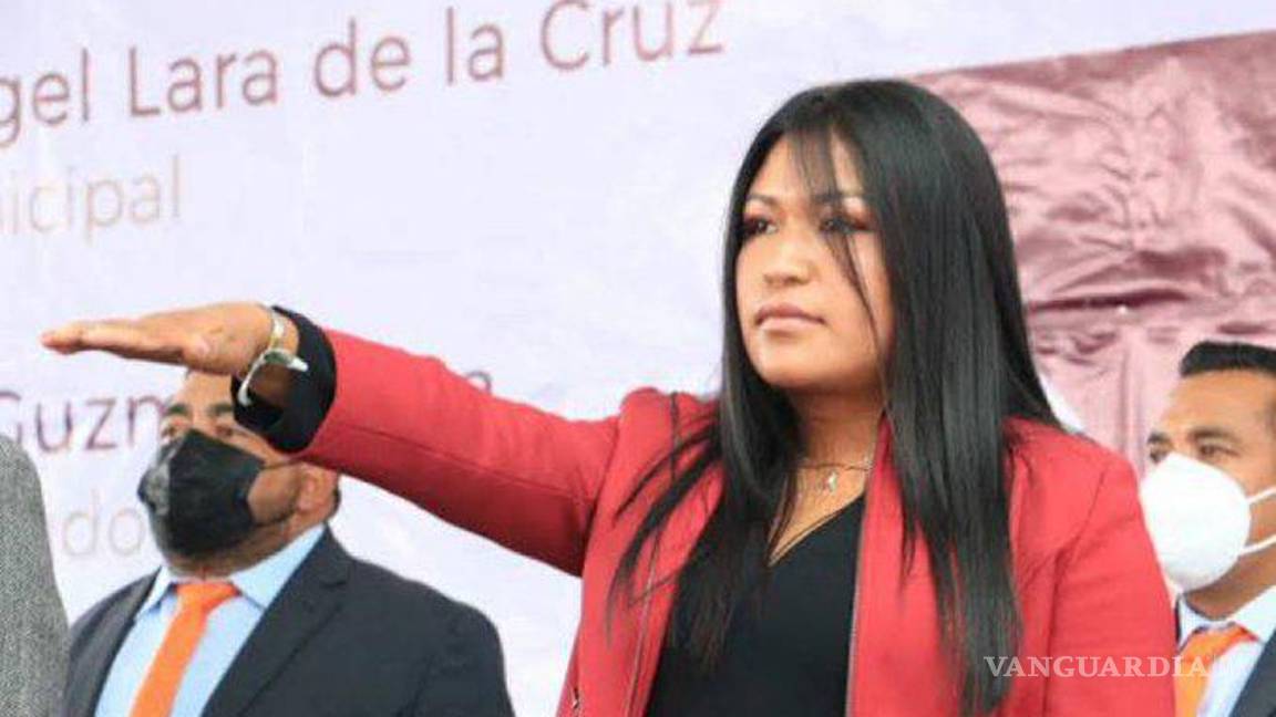 $!María Elena Martínez, quien asumió la presidencia municipal de Amanalco en 2021 bajo el partido Movimiento Ciudadano, fue detenida.