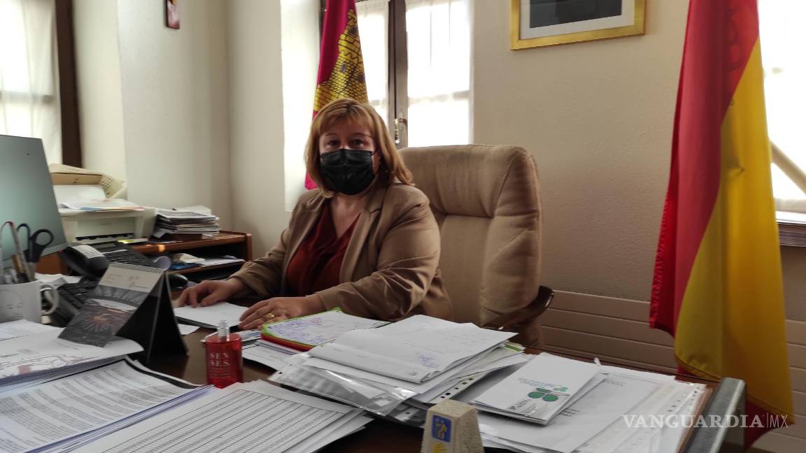 $!La alcaldesa de El Toboso en su despacho en el Ayuntamiento conversa con EFE. EFE/Amalia González Manjavacas