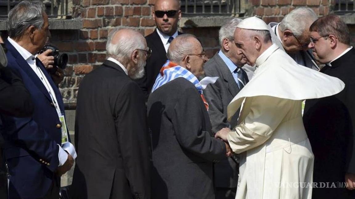 $!Prisioneros de Auschwitz se unen al papa contra el odio