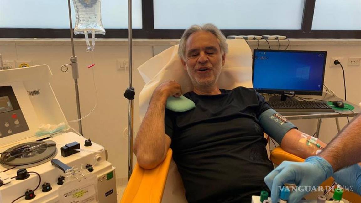 Andrea Bocelli dona su plasma para la investigación del coronavirus tras curarse de COVID-19