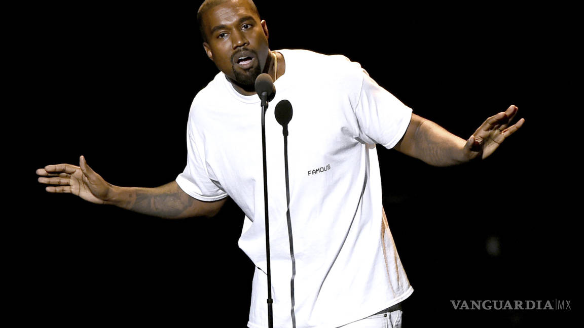 Demanda Kanye West a su aseguradora