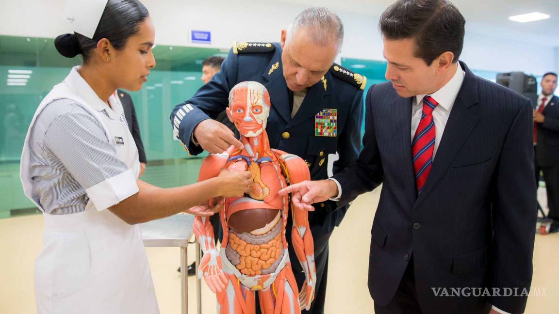 Peña Nieto asegura que cumplió al 100% compromisos en materia de salud