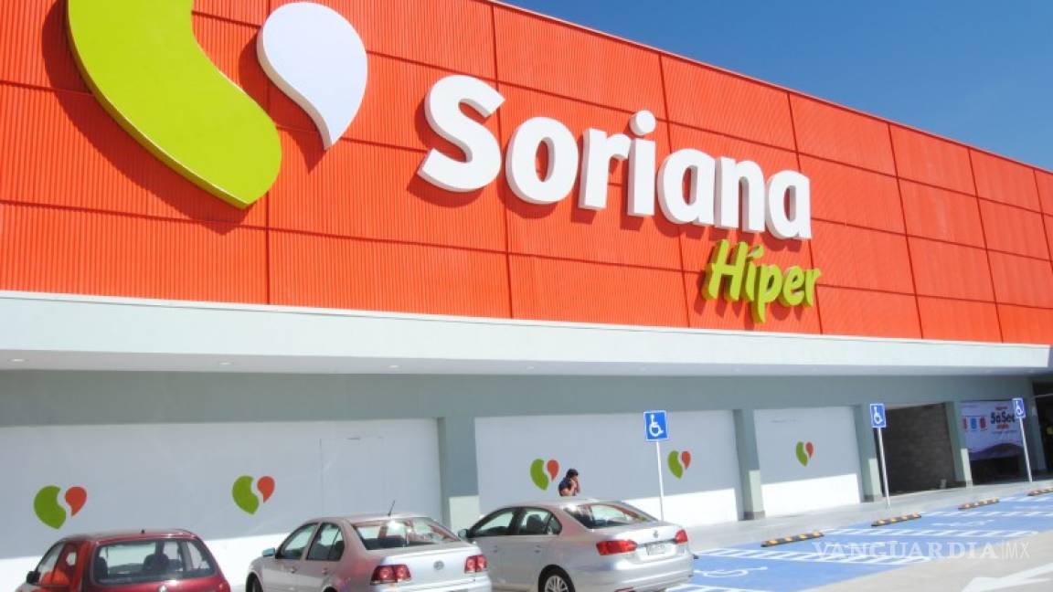 Soriana presenta denuncia por uso de su marca en vehículos para traficar migrantes