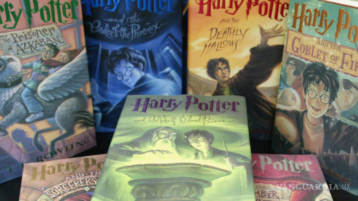 Escuela católica prohíbe libros de Harry Potter por contener ‘hechizos reales’