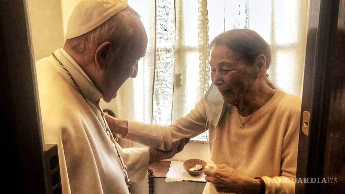 $!Superviviente del Holocausto recibe la visita en su casa del Papa Francisco