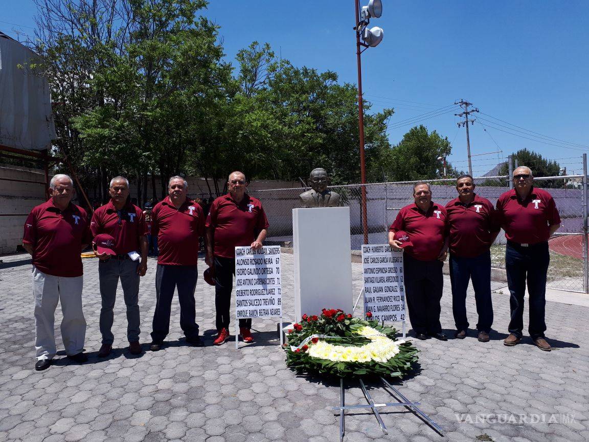 $!Homenajean en el Tecnológico de Saltillo a los Burros Pardos del 72-73