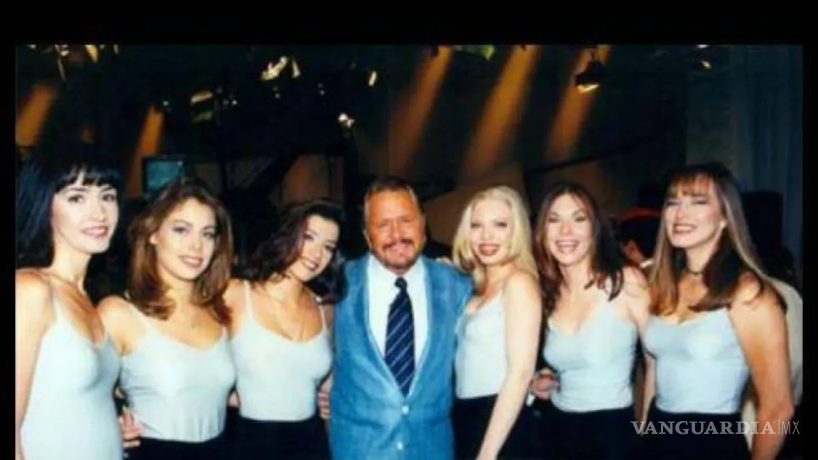 $!Paola Durante trabajó un par de años con Paco Stanley como edecán junto a otras chicas.